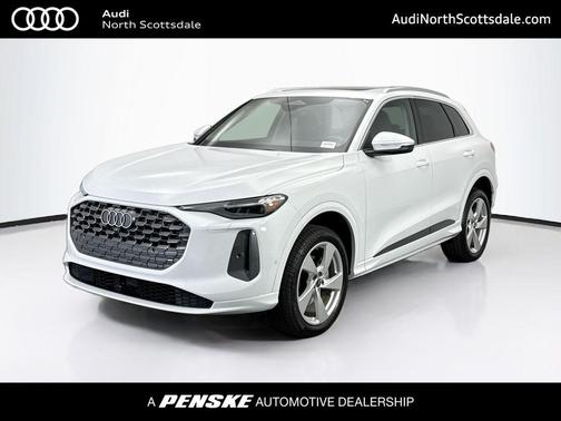 Glacier White Metallic 2025 Audi Q5 Premium Plus TFSI quattro S tronic