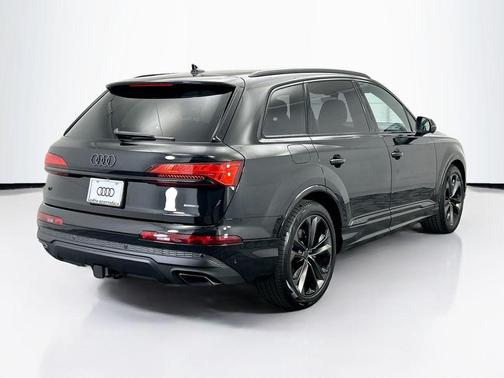 2026 Audi Q7 55 Premium Plus