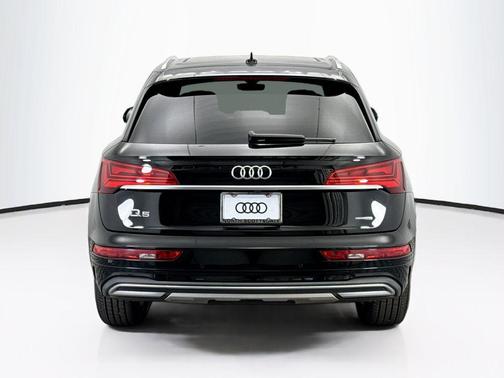 2023 Audi Q5 40 Premium