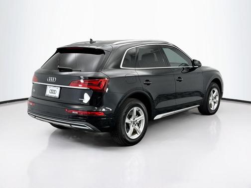 2023 Audi Q5 40 Premium