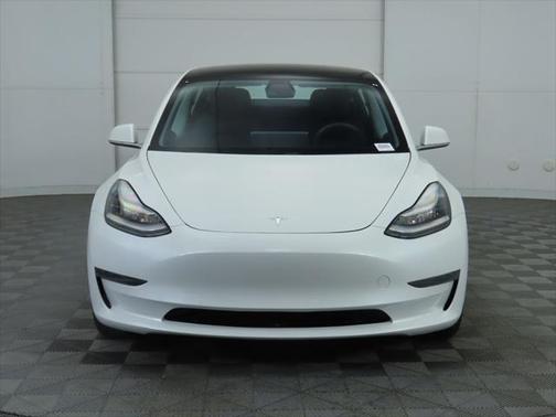 2020 Tesla Model 3 Standard Range