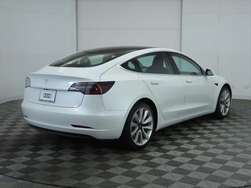 2020 Tesla Model 3 Standard Range