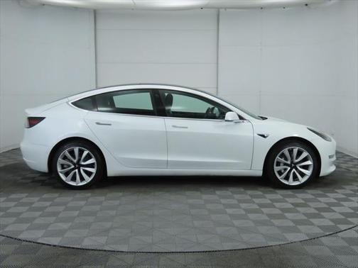 2020 Tesla Model 3 Standard Range
