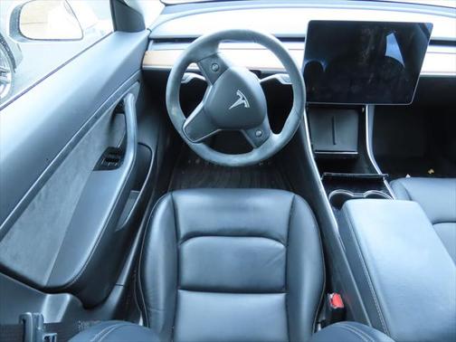2020 Tesla Model 3 Standard Range