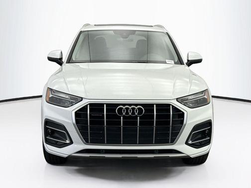 2023 Audi Q5 40 Premium