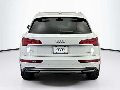 2023 Audi Q5 40 Premium