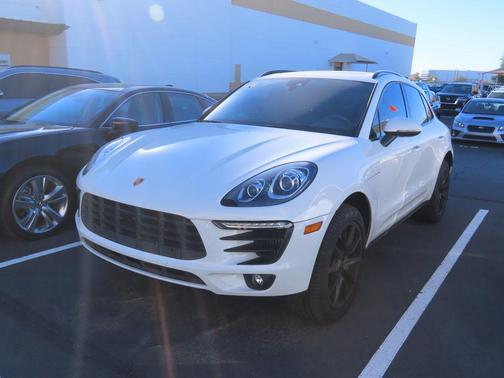 2018 Porsche Macan S