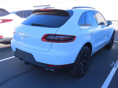 2018 Porsche Macan S