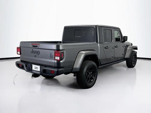 2021 Jeep Gladiator Sport