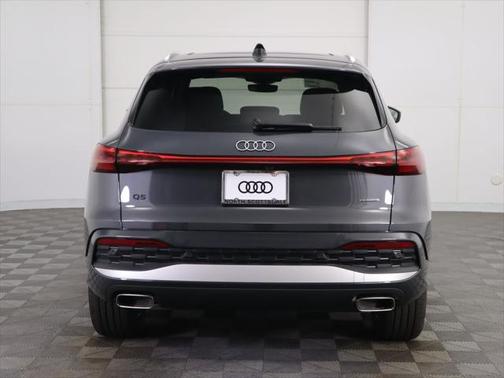 2025 Audi Q5 Premium