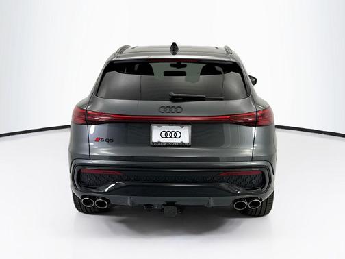 Daytona Gray Pearl Effect 2026 Audi SQ5 3.0T Premium Plus