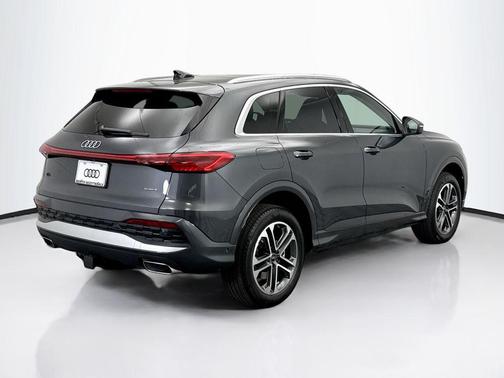 2025 Audi Q5 Premium Plus