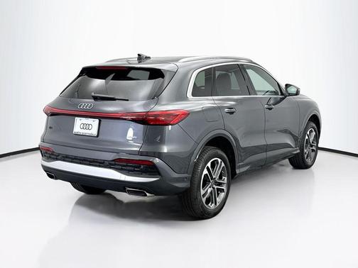 2025 Audi Q5 Premium Plus TFSI quattro S tronic