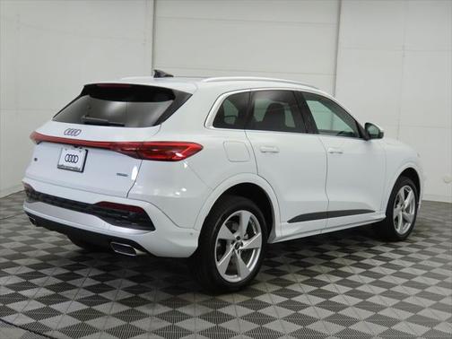 2025 Audi Q5 Premium Plus