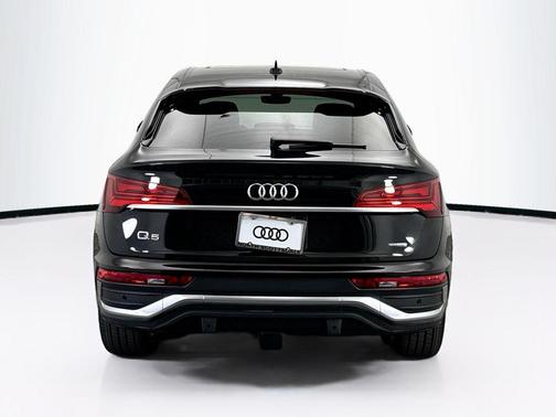 2023 Audi Q5 45 S line Premium