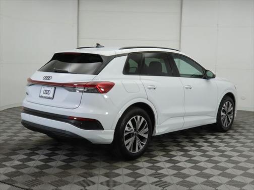 2025 Audi Q4 e-tron Premium 45 RWD