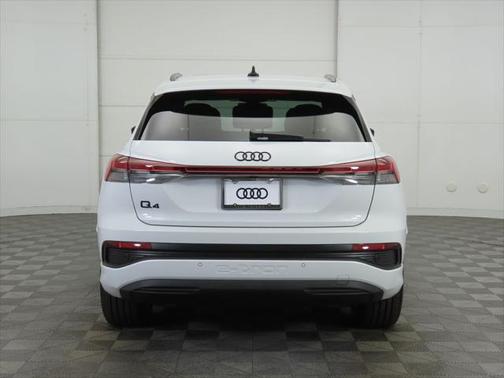 2025 Audi Q4 e-tron Premium 45 RWD