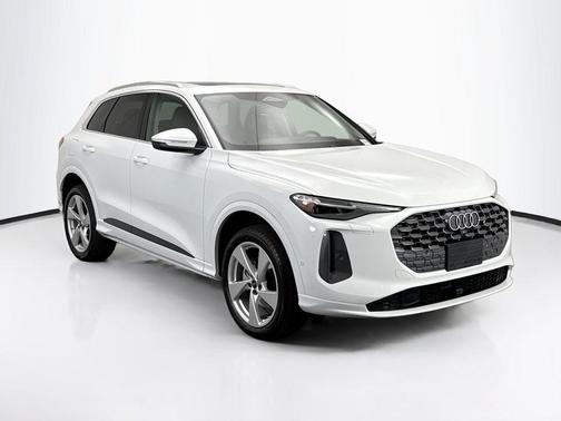 2025 Audi Q5 Premium Plus