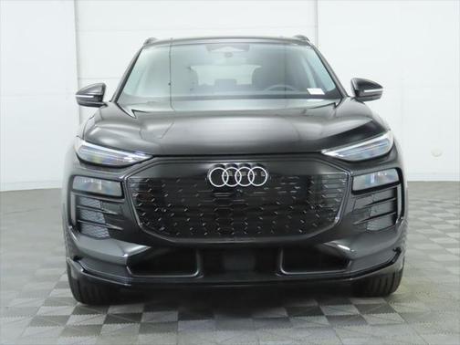 2025 Audi Q6 e-tron Premium Plus