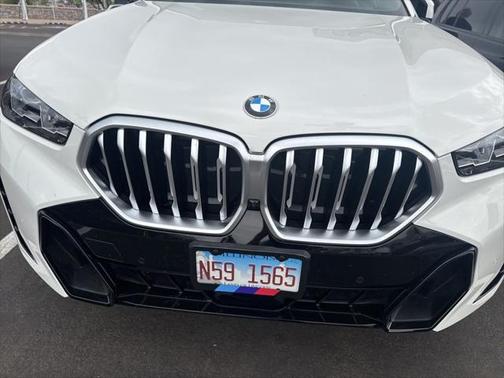 2025 BMW X6 xDrive40i