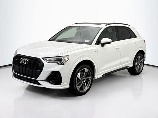 2025 Audi Q3 Premium 45 TFSI S line quattro Tiptronic