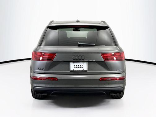 2019 Audi Q7 55 Prestige