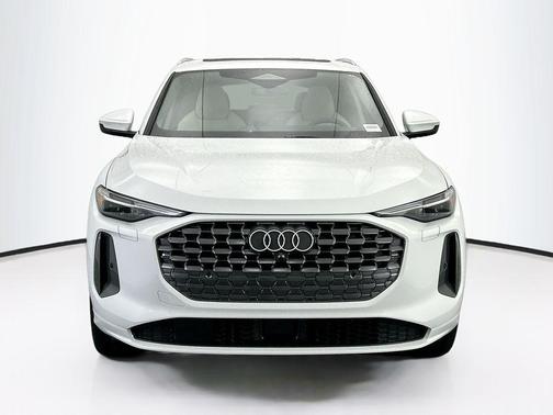 2025 Audi Q5 Prestige