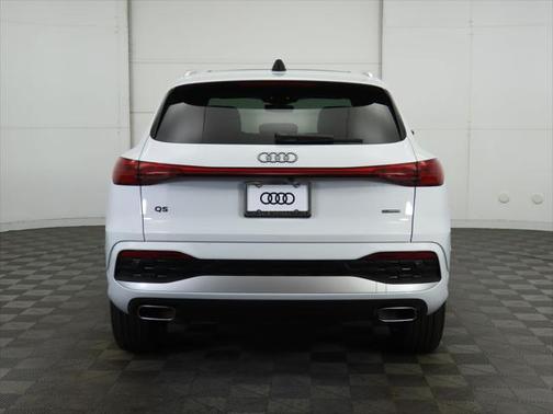 2025 Audi Q5 Premium