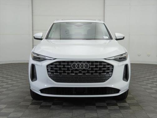 2025 Audi Q5 Premium