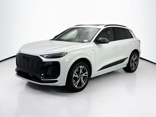 Glacier White Metallic 2027 Audi Q6 e-tron Premium