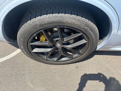 White Metallic 2021 Alfa Romeo Stelvio Base