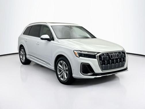 2026 Audi Q7 55 Premium Plus