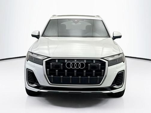 2026 Audi Q7 55 Premium Plus