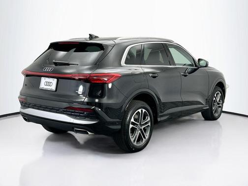 2025 Audi Q5 Premium Plus TFSI quattro S tronic