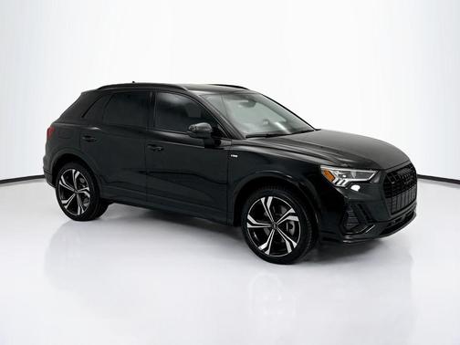 Mythos Black Metallic 2024 Audi Q3 45 S line Premium Plus