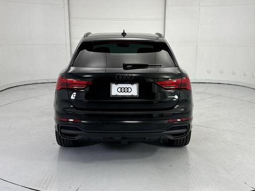 Mythos Black Metallic 2024 Audi Q3 45 S line Premium Plus