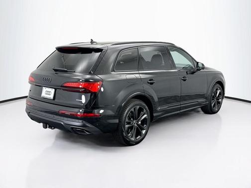 2026 Audi Q7 55 Premium Plus