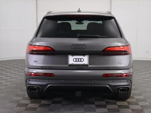 2025 Audi Q7 55 Premium Plus