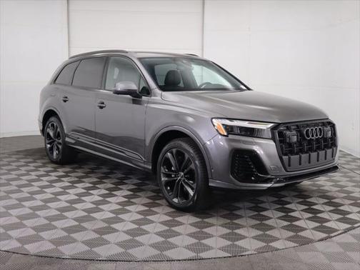 2025 Audi Q7 55 Premium Plus