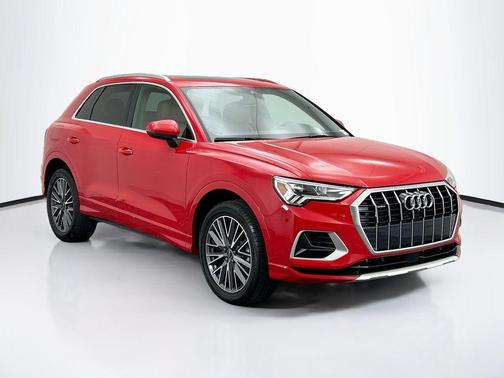 2022 Audi Q3 40 Premium Plus