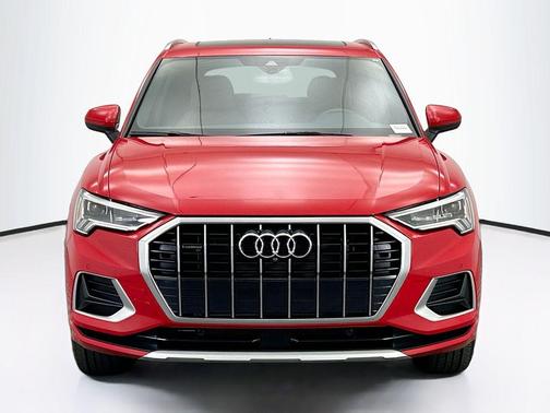 2022 Audi Q3 40 Premium Plus
