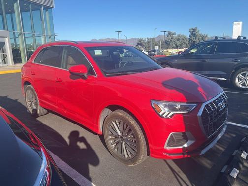 2022 Audi Q3 40 Premium Plus