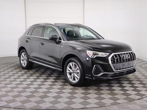 2025 Audi Q3 Premium 45 TFSI S line quattro Tiptronic