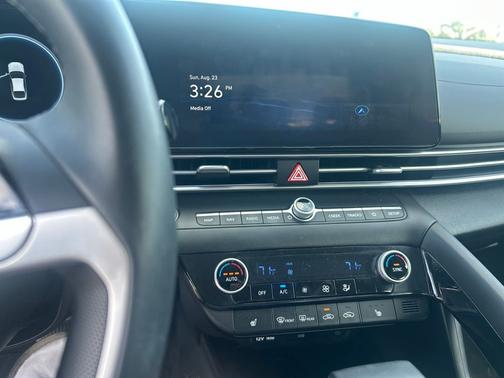 Onyx Black 2023 Hyundai ELANTRA Limited