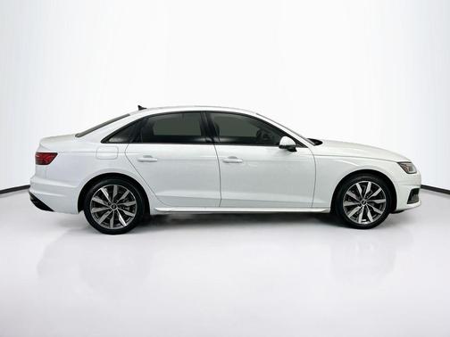 2022 Audi A4 40 Premium Plus