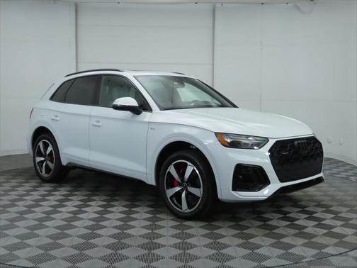 2024 Audi Q5 45 S line Premium Plus