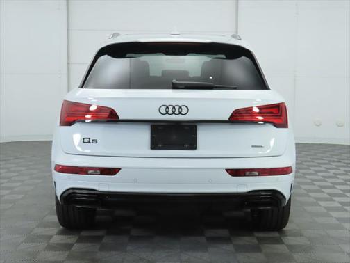 2024 Audi Q5 45 S line Premium Plus