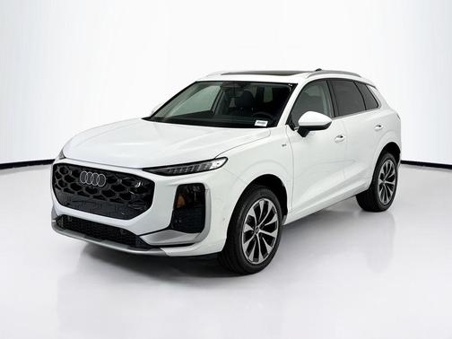 Arkona White 2026 Audi Q3 TFSI quattro S tronic