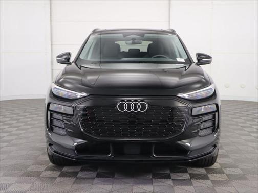 2025 Audi Q6 e-tron Premium Plus
