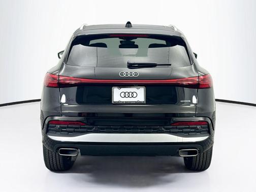 2025 Audi Q5 Premium TFSI quattro S tronic